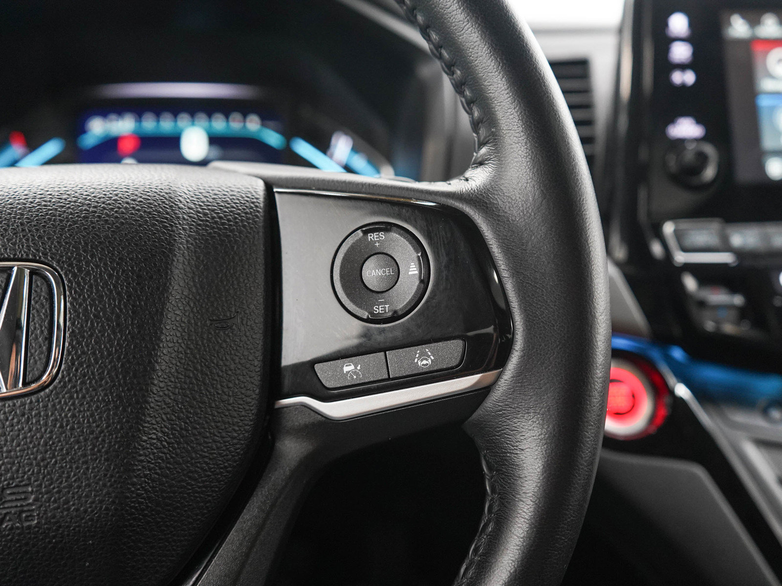 Used 2024 Honda Odyssey Touring image 30