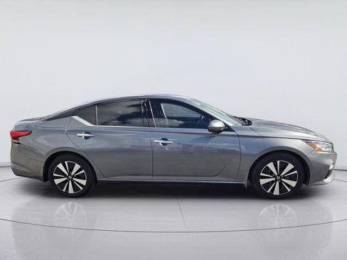 Used 2019 Nissan Altima 2.5 SV FWD image 4