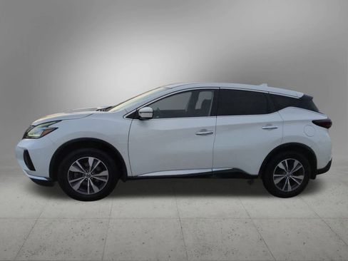 Used 2020 Nissan Murano S image 3
