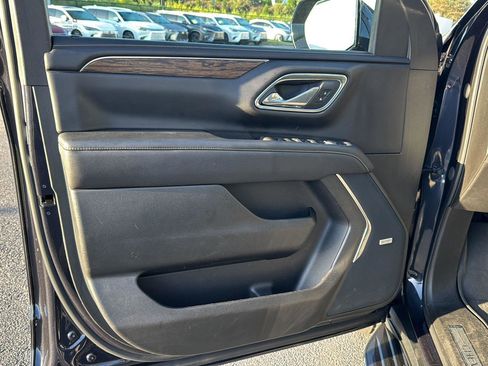 Used 2023 Chevrolet Tahoe Premier image 14