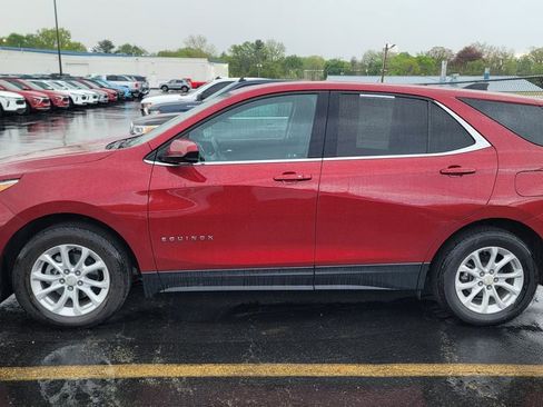 Used 2020 Chevrolet Equinox LT w/ Driver Convenience Package FWD image 3