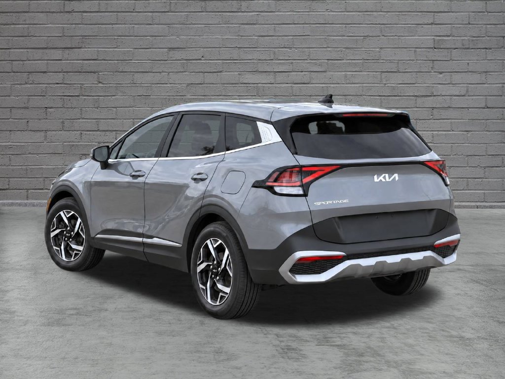 Used 2023 Kia Sportage LX FWD image 5