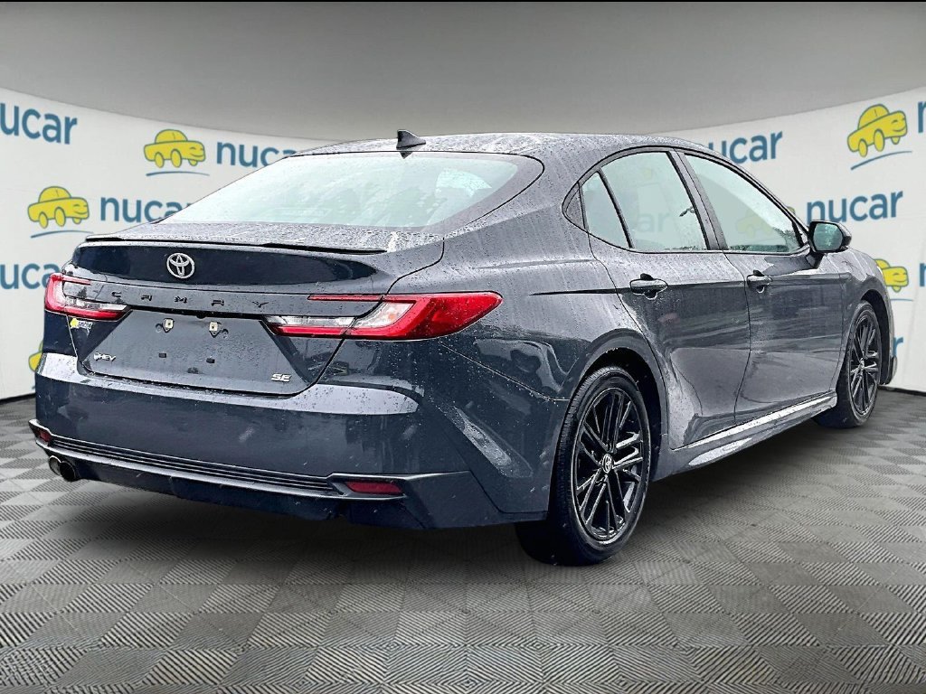 Used 2025 Toyota Camry SE FWD image 6