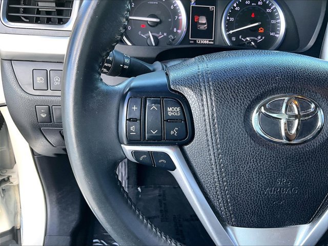 Used 2017 Toyota Highlander Limited FWD image 20