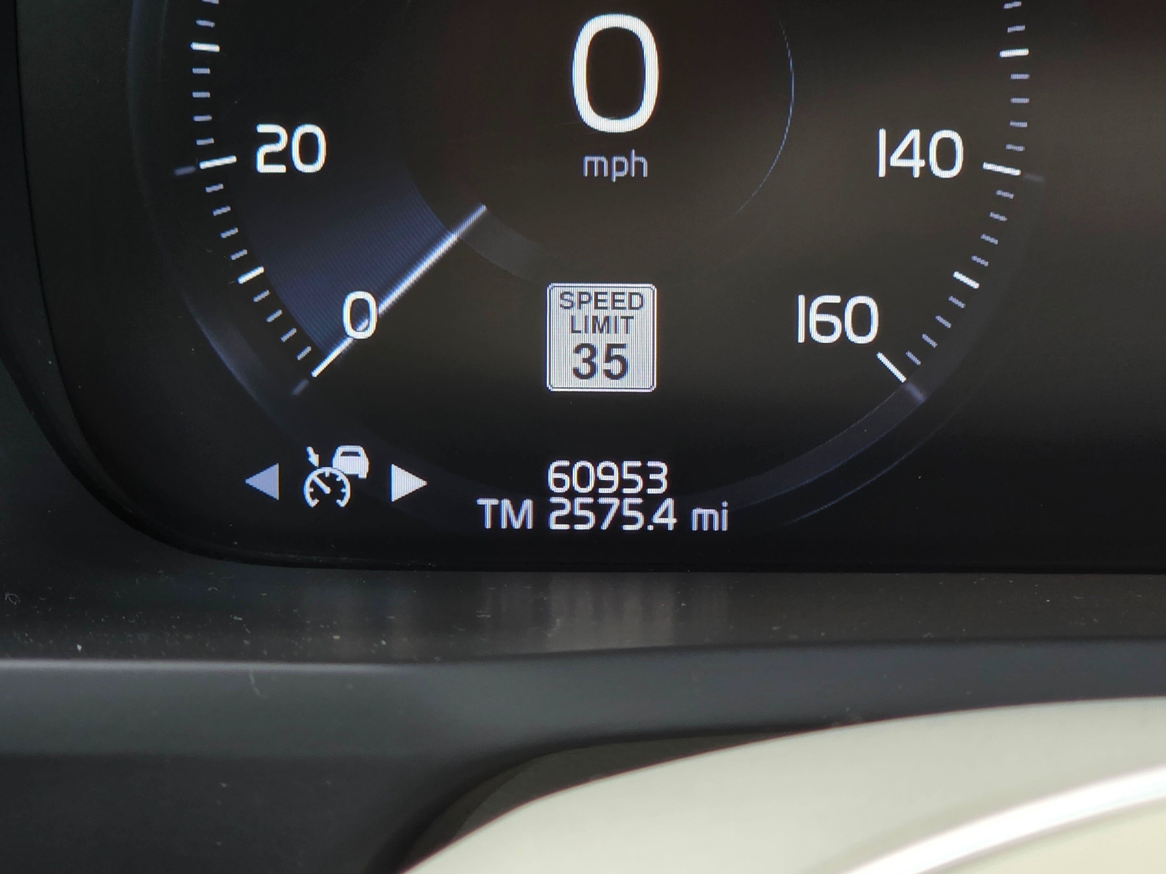 Used 2020 Volvo XC90 T6 Momentum w/ Protection Package Premier AWD/4WD image 28