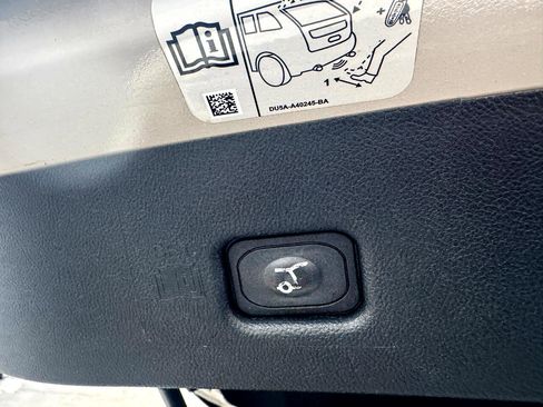 Used 2019 Lincoln Nautilus Reserve w/ Drivers Assistance Package image 24