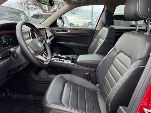 Certified 2025 Volkswagen Atlas SEL image 10