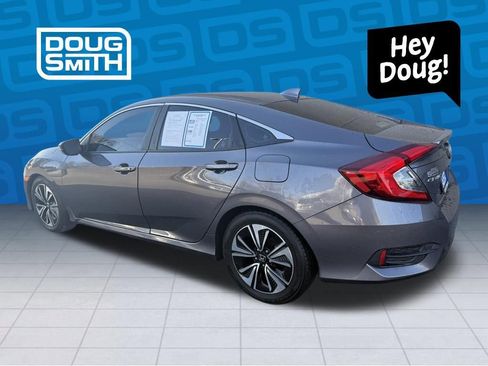 Used 2017 Honda Civic EX-T image 2