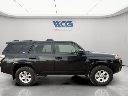 Used 2024 Toyota 4Runner SR5 Premium w/ Moonroof Package AWD/4WD image 2
