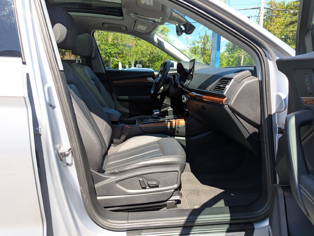 Used 2023 Audi Q5 2.0T Premium Plus AWD/4WD image 31