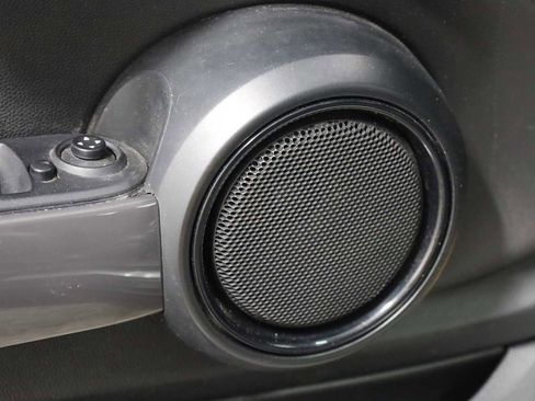 Used 2016 MINI Cooper 2-Door Hardtop image 17