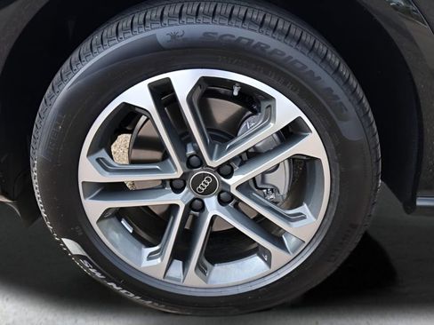 New 2025 Audi Q5 Premium Plus image 9