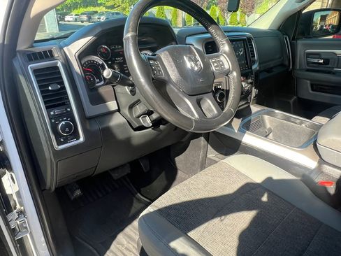 Used 2018 RAM 1500 SLT AWD/4WD image 13