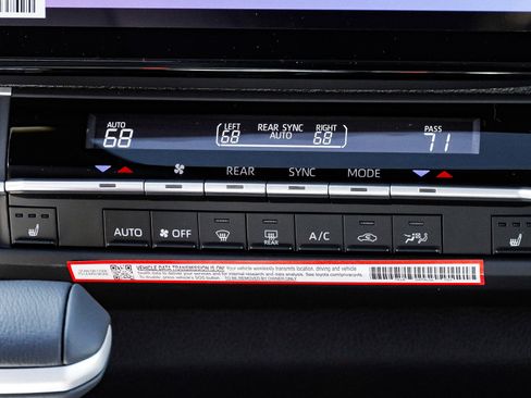 New 2026 Toyota Sienna XLE Woodland Edition AWD/4WD image 42