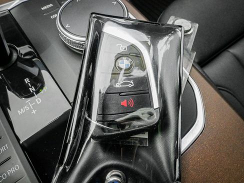 Used 2021 BMW 330i Sedan w/ Convenience Package RWD image 36