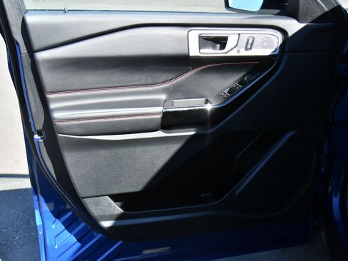 Used 2023 Ford Explorer ST-Line w/ Class IV Trailer Tow Package image 13