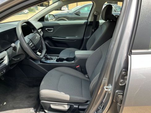 Used 2025 Kia K4 LXS image 30