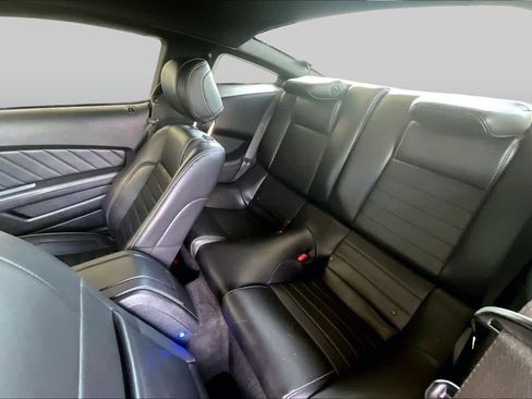 Used 2013 Ford Mustang GT Premium w/ Security Pkg RWD image 17