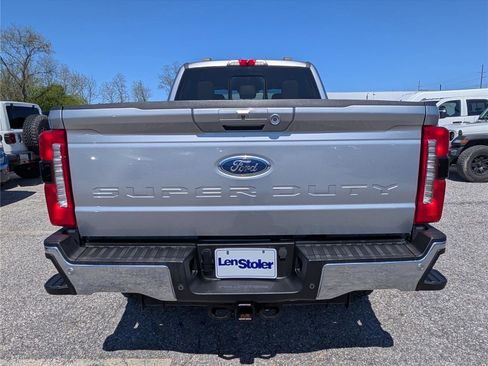 Used 2023 Ford F250 Lariat w/ Tremor Off-Road Package image 4