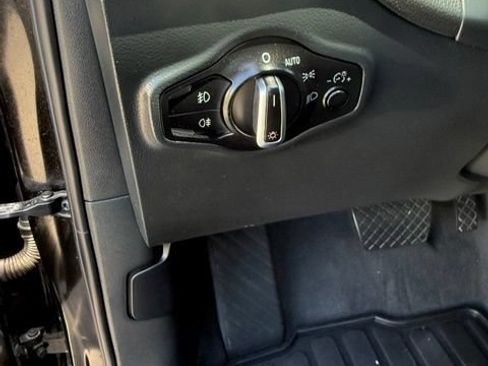 Used 2015 Audi Q5 2.0T Premium Plus w/ Technology Package AWD/4WD image 16