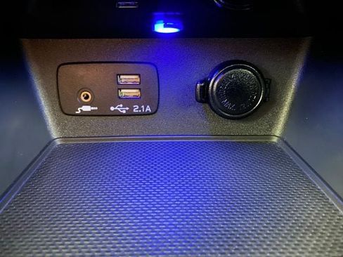 Certified 2023 Subaru Forester Premium AWD/4WD image 19