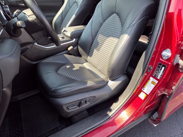 Used 2021 Toyota Highlander XSE AWD/4WD image 24