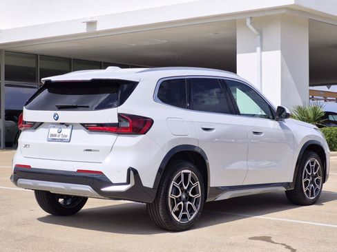 New 2026 BMW X1 xDrive28i w/ Convenience Package AWD/4WD image 4