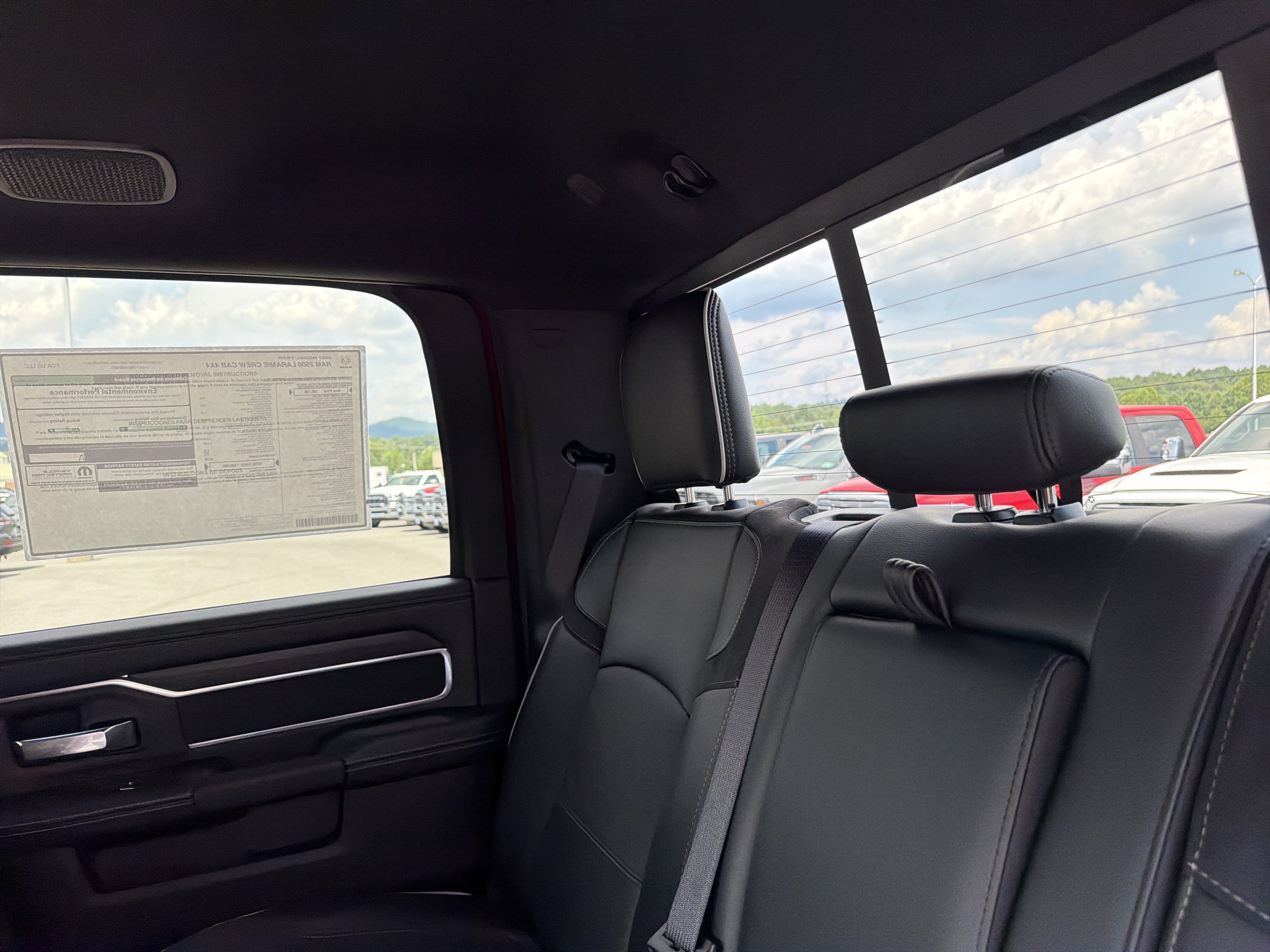 New 2027 RAM 2500 Laramie AWD/4WD image 13