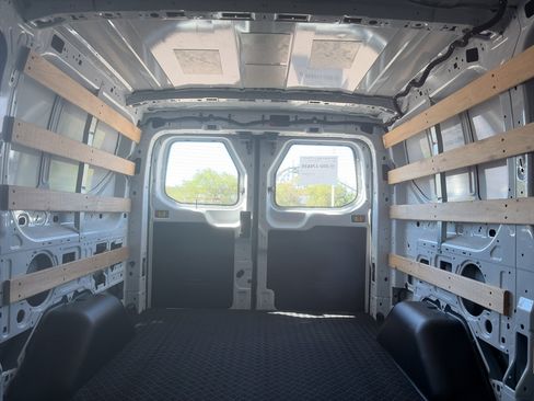 Used 2024 Ford Transit 250 Low Roof w/ Exterior Upgrade Package RWD image 16