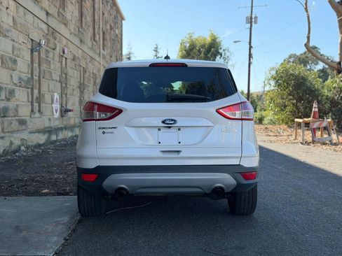 Used 2014 Ford Escape SE FWD image 5