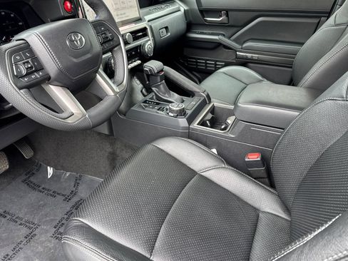 Certified 2026 Toyota Tacoma TRD Off-Road AWD/4WD image 12