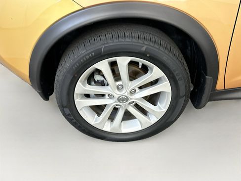 Used 2013 Nissan Juke SV AWD/4WD image 11