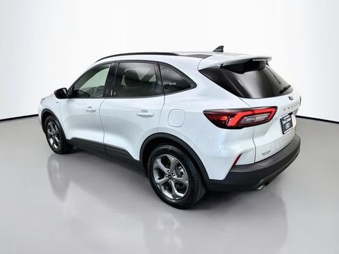 Certified 2025 Ford Escape ST-Line FWD image 5