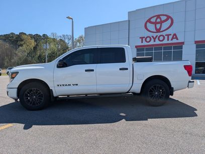 Used 2018 Nissan Titan SV w/ SV Convenience Package