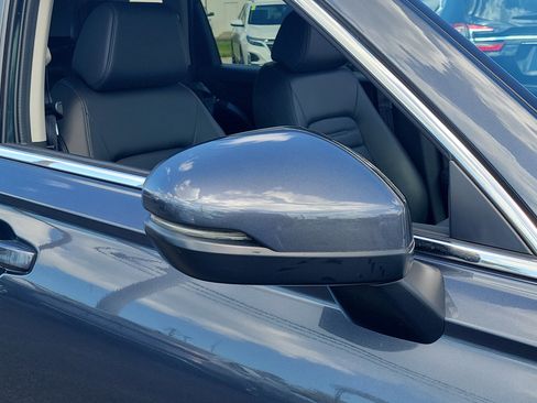 Used 2023 Honda CR-V EX-L image 9