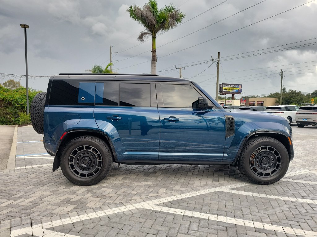 Used 2026 Land Rover Defender 110 OCTA AWD/4WD image 6