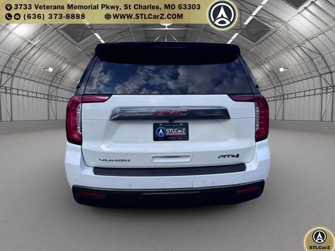Used 2021 GMC Yukon XL AT4 w/ Rear Media and Nav Package AWD/4WD image 4