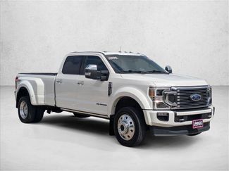 Used 2021 Ford F450 Platinum w/ FX4 Off-Road Package AWD/4WD video 3