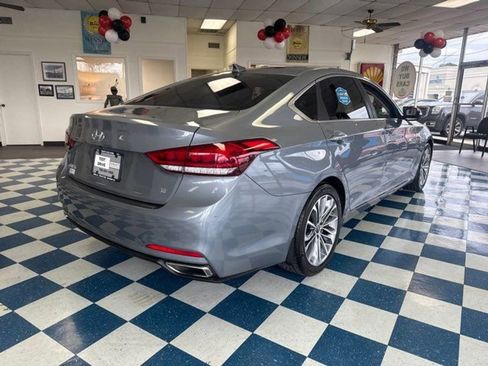 Used 2016 Hyundai Genesis 3.8 image 7