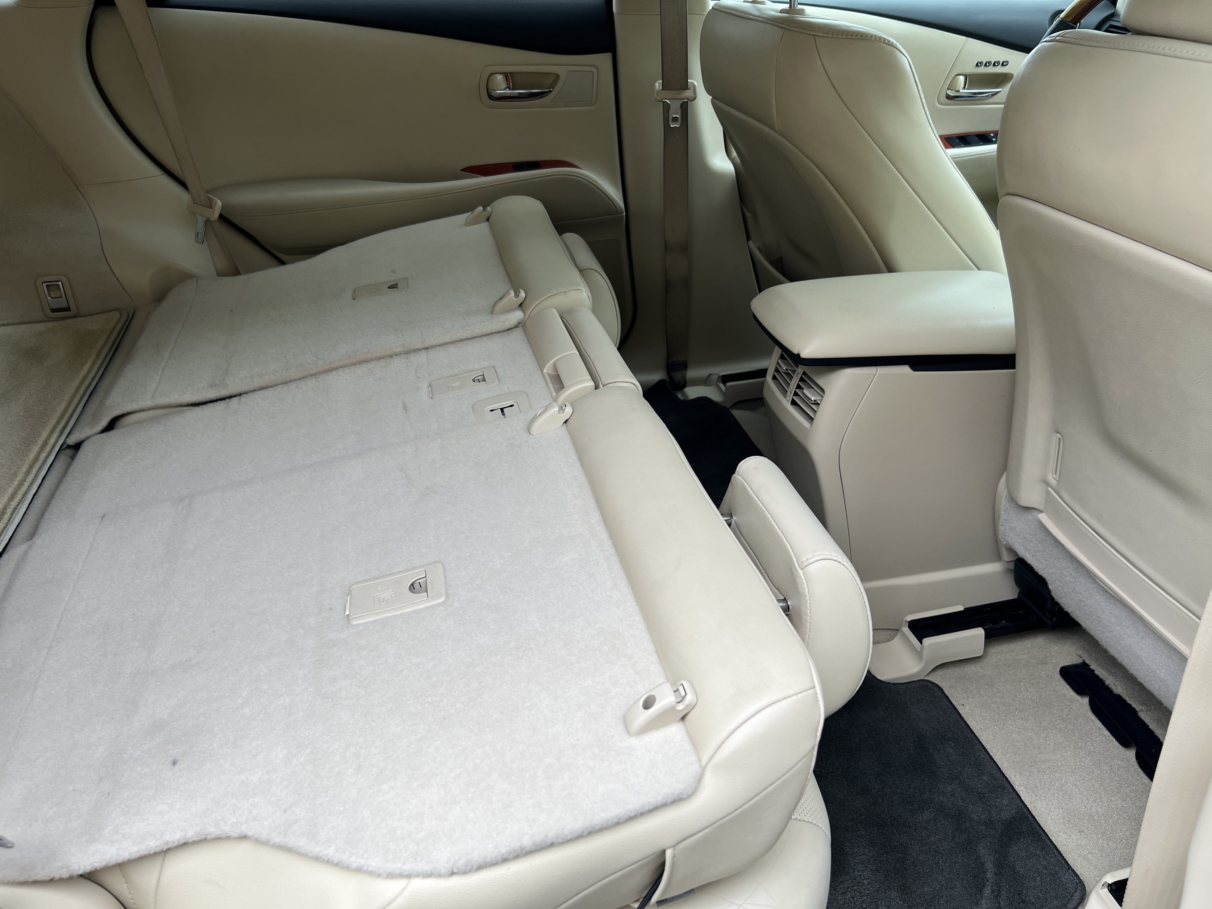 Used 2010 Lexus RX 350 2WD w/ Premium Pkg image 17