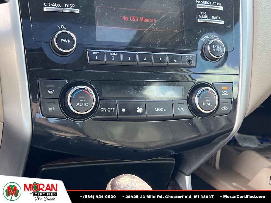 Used 2013 Nissan Altima 2.5 SL w/ 2.5 Moonroof Pkg FWD image 22