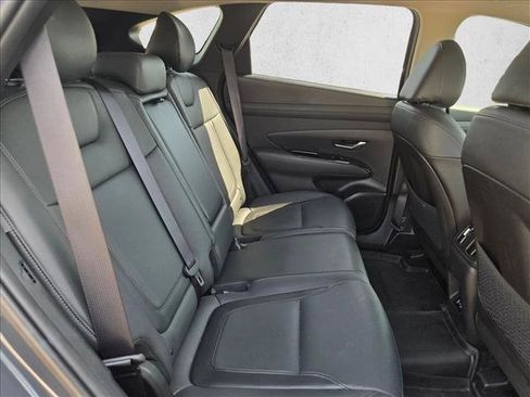 Used 2025 Hyundai Tucson Limited FWD image 21