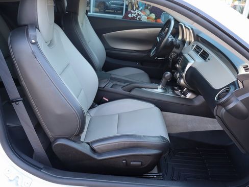 Used 2015 Chevrolet Camaro SS image 16