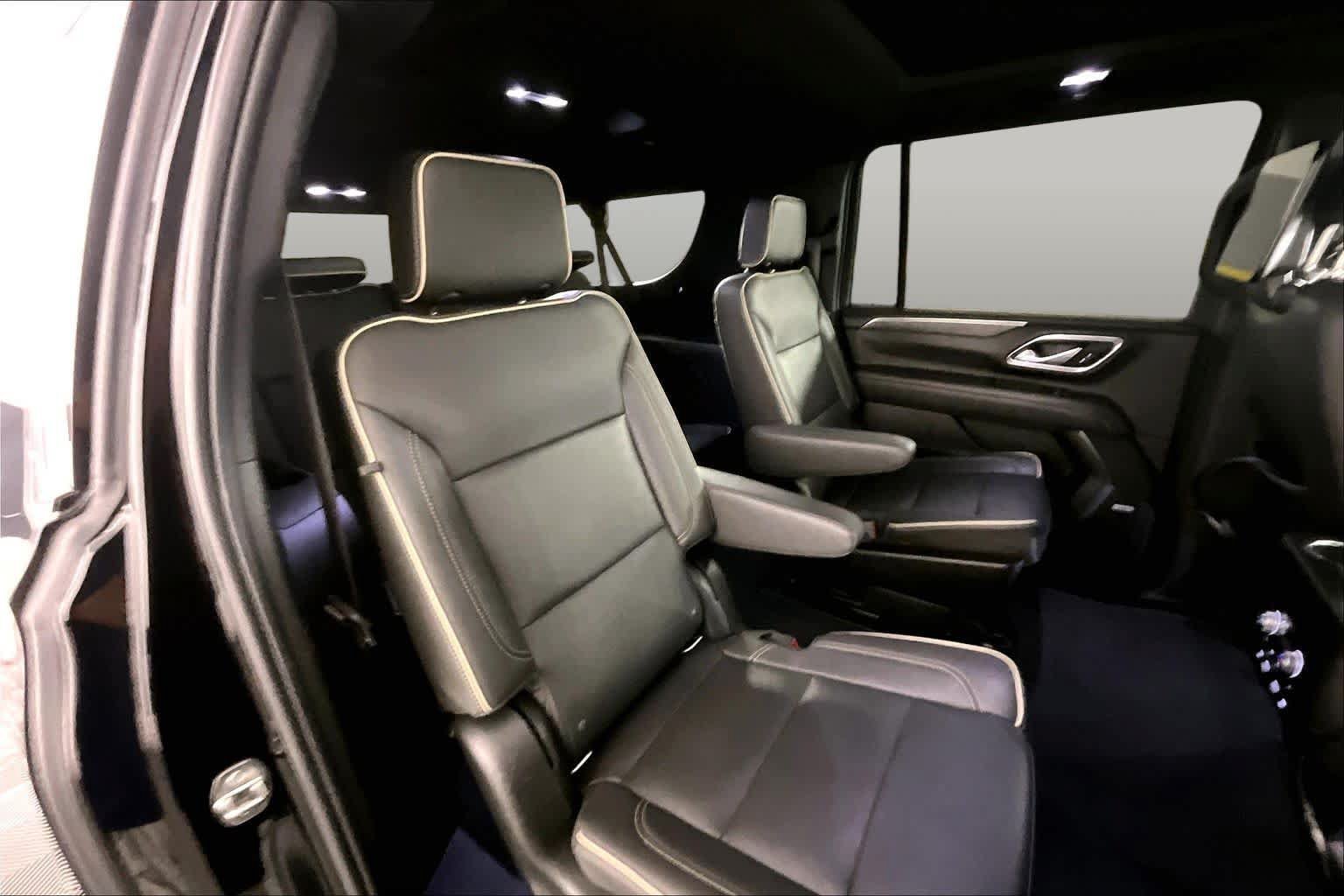 Used 2021 GMC Yukon XL SLT w/ SLT Premium Package RWD image 19