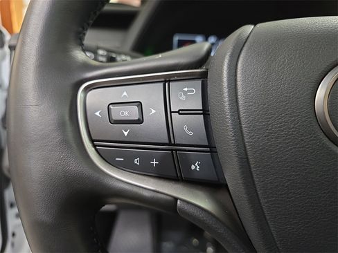 Certified 2024 Lexus UX 250h F Sport image 17