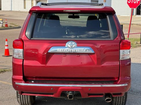 Used 2011 Toyota 4Runner SR5 w/ Convenience Pkg AWD/4WD image 5