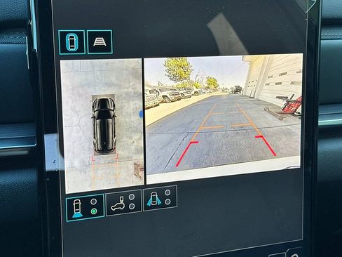 New 2026 GMC Terrain AT4 w/ Convenience Package III AWD/4WD image 17