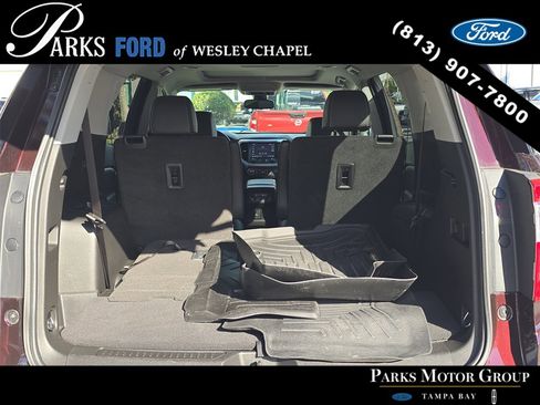 Used 2021 GMC Acadia SLT w/ Technology Package image 8