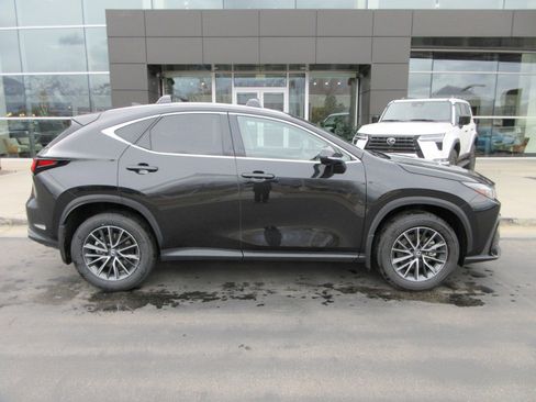 Used 2025 Lexus NX 350 AWD image 11