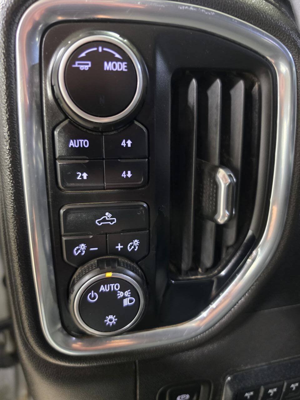 Used 2023 Chevrolet Silverado 2500 LT w/ Snow Plow Prep/Camper Package AWD/4WD image 23